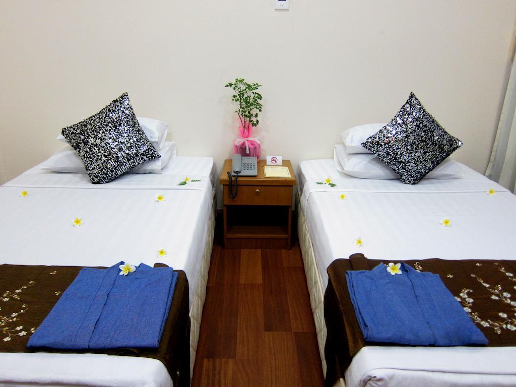 Myat Taw Win Hotel Naypyidaw Quarto foto