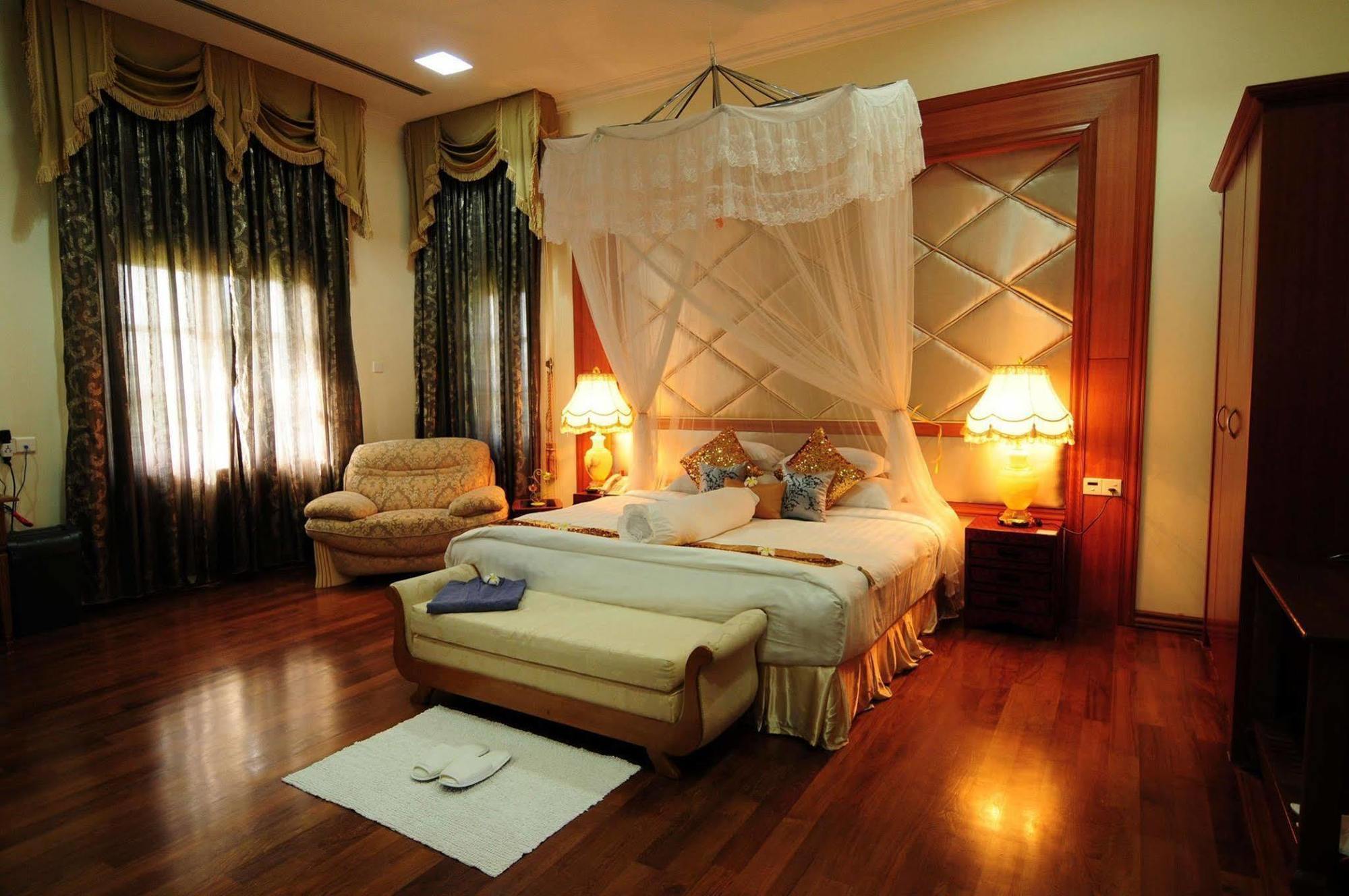 Myat Taw Win Hotel Naypyidaw Exterior foto